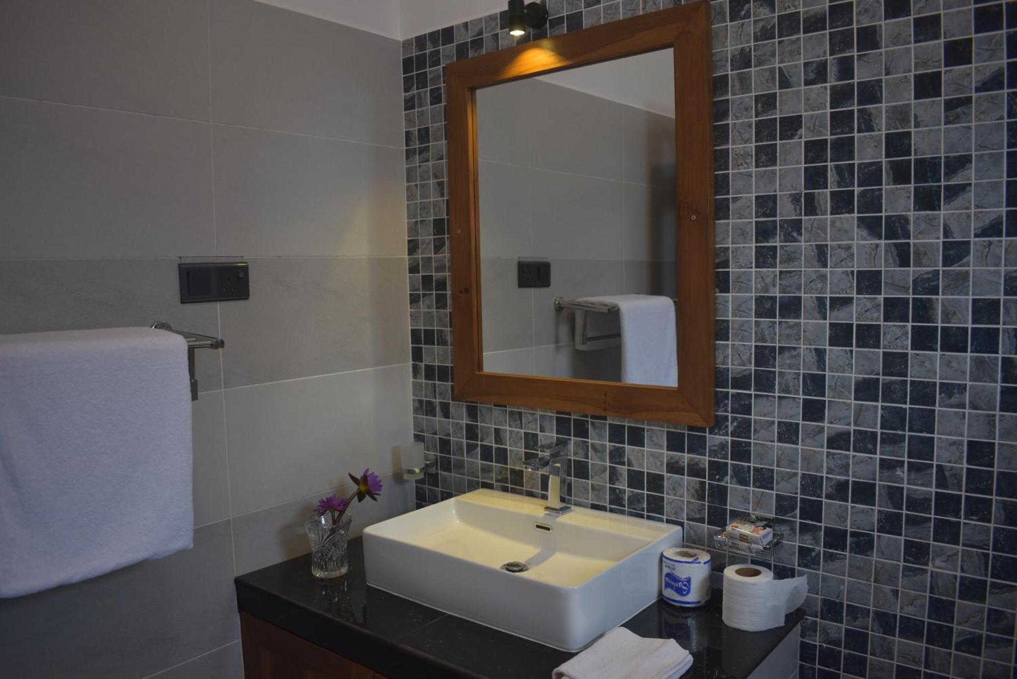 Ocean Ripples Hotel Hikkaduwa Luaran gambar